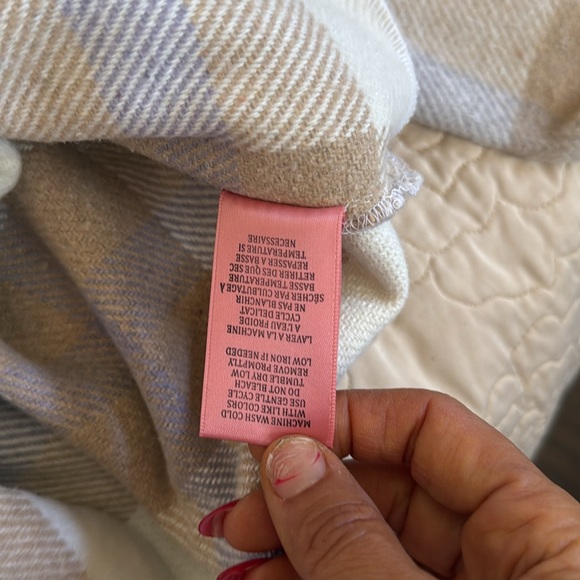 BlankNYC girls Y button down Flannel  top, new tag size, XL tan - Picture 9 of 9